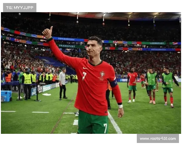 C罗专访回应梅西更强说法 并透露求婚细节与退役计划 C罗专访回应梅西更强说法 并透露求婚细节与退役计划