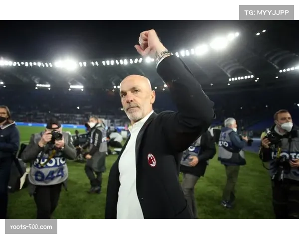 官方：AC米兰与主帅皮奥利完成续约，新合同至2027年